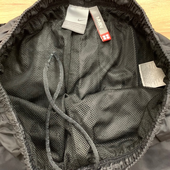 ▪️🔺Early 2000s Nylon Zip Sweatpants (Sz M) - Picture 3 of 7